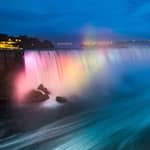 Toronto: Cascate del Niagara di giorno e di sera + attrazioni principali