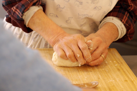 Nouilles faites à la main avec la grand-mère coréenne