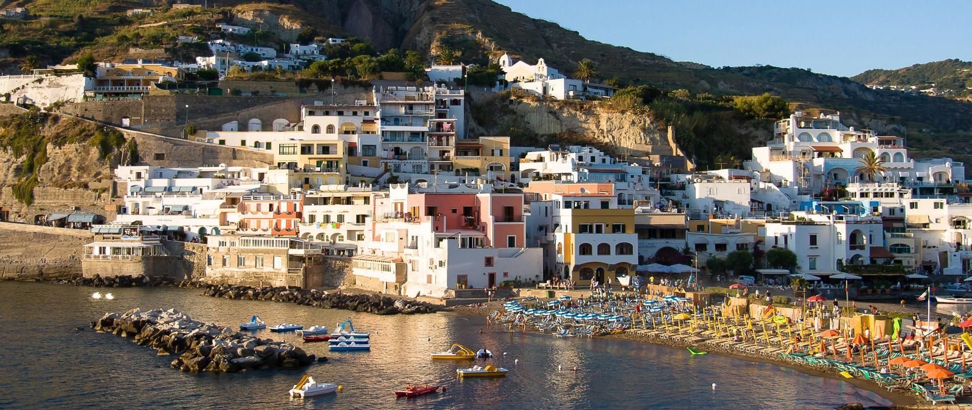 Ischia: Inselrundfahrt mit freiem Halt in Sant'Angelo