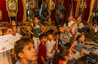 Madrid: Kleingruppentour für Kinder und Familien im Palacio Real