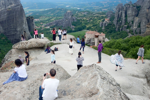 Desde Salónica: excursión de un día completo a MeteoraDesde Salónica: tour de un día a Meteora