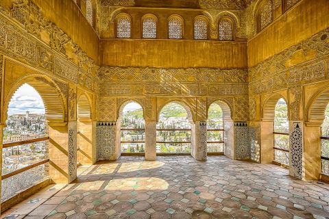Granada: Bilet do Alhambry i przewodnik audio z pałacami Nasrid