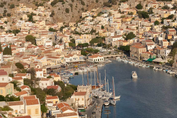 Da Rodi: Gita in barca all'isola di Symi con trasferimento in hotel