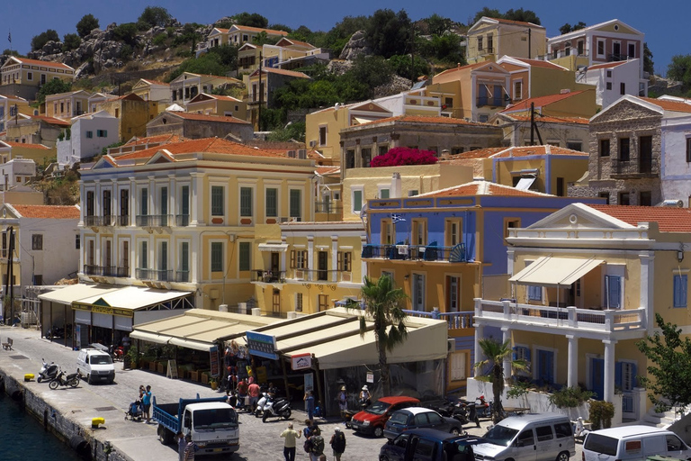 Ab Rhodos: Bootsausflug zur Insel Symi mit Hoteltransfer