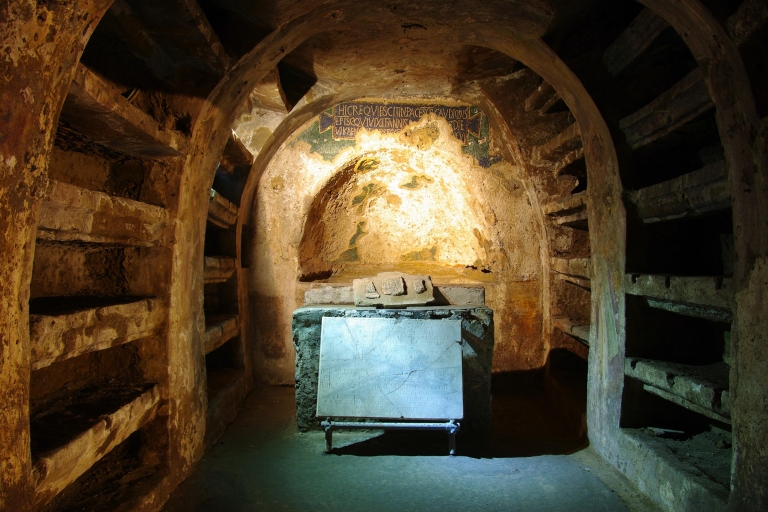 Neapel: Katakomben von San GaudiosoTour auf Italienisch