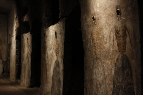 Naples : Catacombes de San GaudiosoTournée en italien à partir du 1er mars
