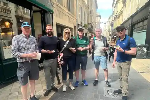 Bordeaux: Tur for små grupper med kaffe og bakverk