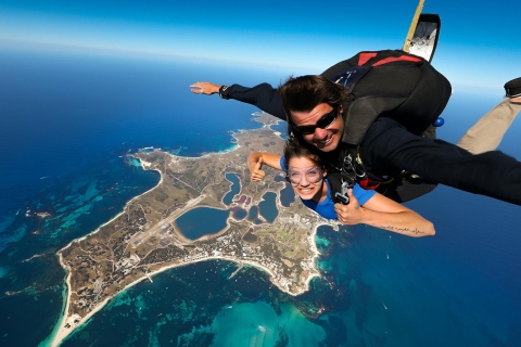 Rottnest Island: Tandem Skydive Rottnest Island 15,000ft Tandem Skydive