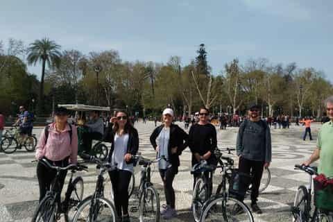 Seville: 2.5-Hour Private Sightseeing Guided Bike Tour