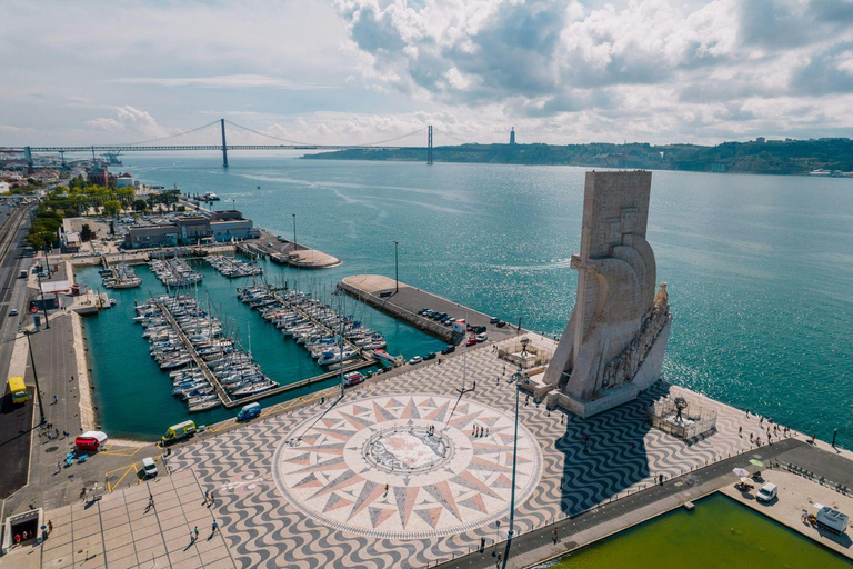 Lisbon: Private Tuk-Tuk Tour with Hotel/Cruise Port Pickup Whole City Tour