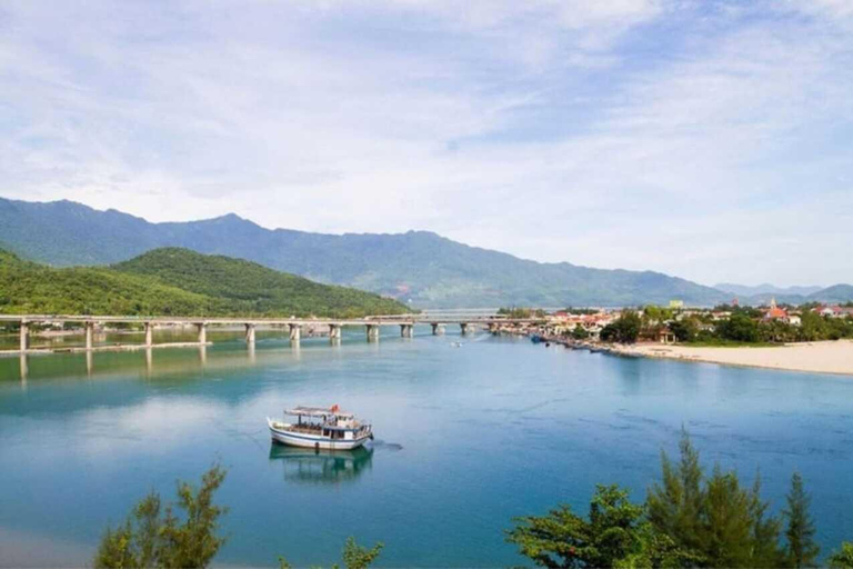 Hue Transfer To/From Hoi An via Hai Van Pass & Sightseeing