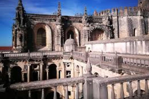 From Lisbon: Medieval Tour, Batalha, Tomar, Alcobaça, Óbidos Private Tour Option