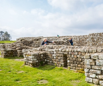 Rosslyn Chapel and Hadrian's Wall Small Group Day Tour
