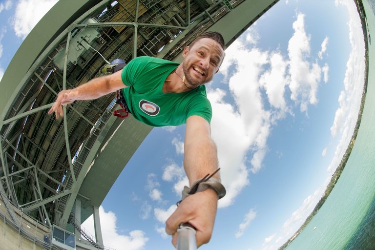 Auckland Harbour Bridge: Bungy Auckland Harbour Bridge Bungy Jump