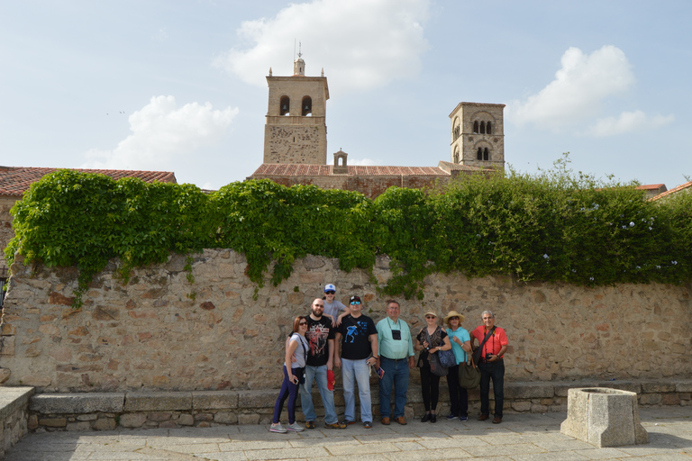 Tour of Trujillo and Guadalupe Eight Hours