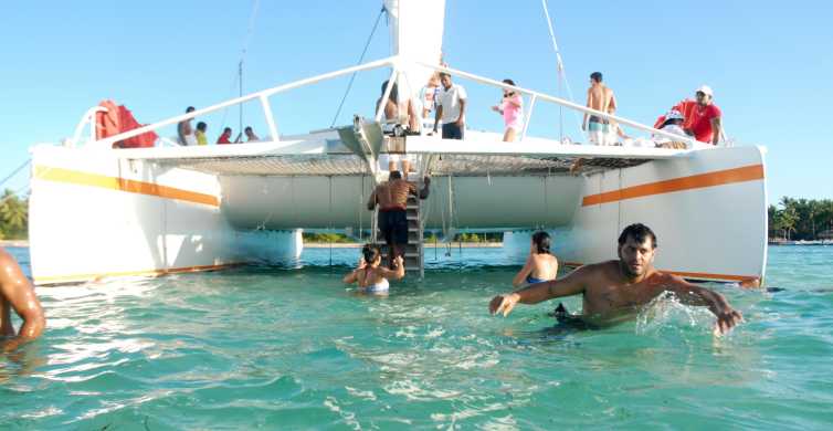 Punta Cana: Cruzeiro de Catamarã e Mergulho com Snorkel