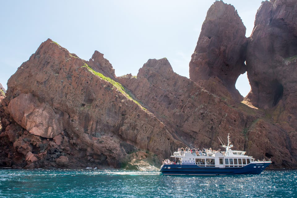 Ajaccio/PORTICCIO, Scandola Nature Reserve Guide Boat Tour - Housity