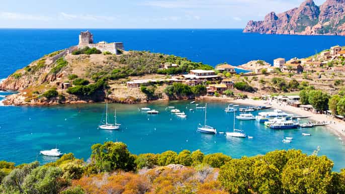 tour in barca a scandola girolata e calanchi di piana