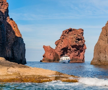 From Porto: Scandola & Girolata Tour by Boat