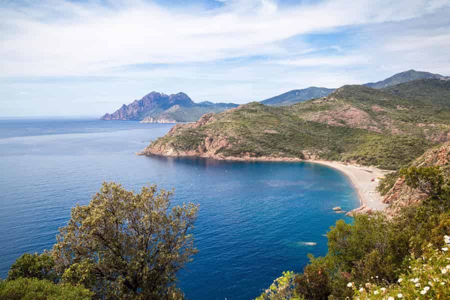 Von Porto: Bootstour zu den Calanques von Piana & Capo Rosso. Foto: GetYourGuide Von Porto: Bootstour zu den Calanques von Piana & Capo Rosso. Foto: GetYourGuide