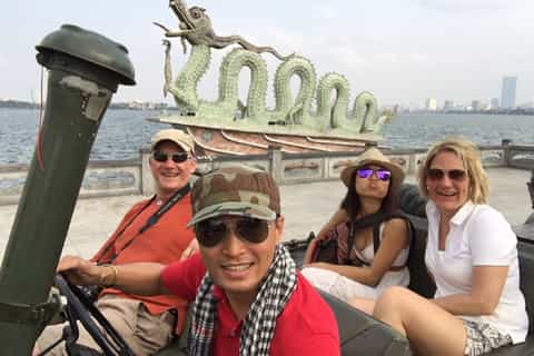 West Lake & French Quarter: Private Fun Jeep Drive