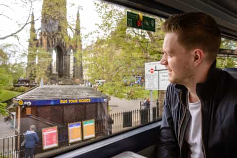 Edinburgh Airport: Bus Transfer
