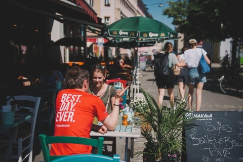 Wiedeń: 4-godzinne targi, kawiarnie i degustacje potraw z lokalnymiWspólna wycieczka w języku angielskim