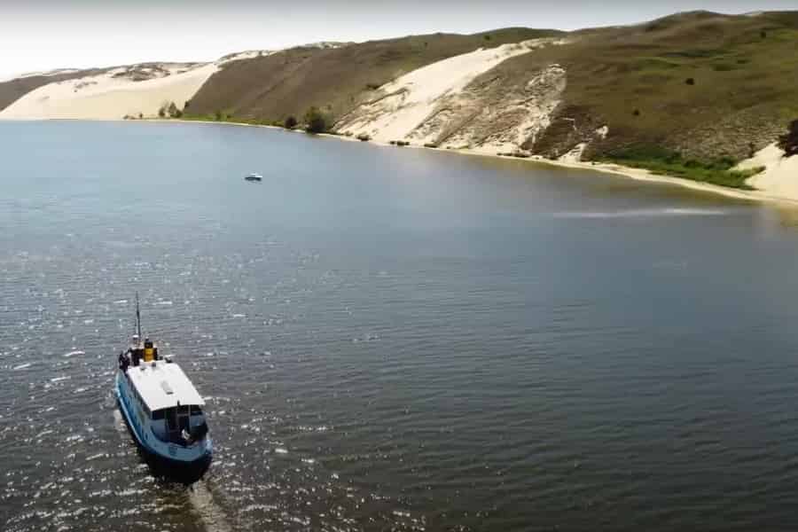 Juodkrantė: Bootstour zu den Toten Dünen auf dem historischen Schiff Forelle. Foto: GetYourGuide