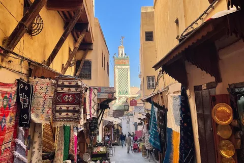 Fes: Medina Guided Tour with Local