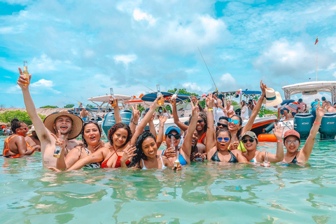 Cartagena : Excursion en bateau sur l&#039;île de Cholon et fête avec DJ + déjeuner