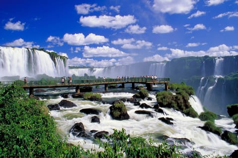 Puerto Iguazu: Private Iguazu Falls Brazil and Itaipu Dam