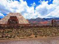 Quebrada de Humahuaca & Purmamarca Günü Gezisi - Hizvo