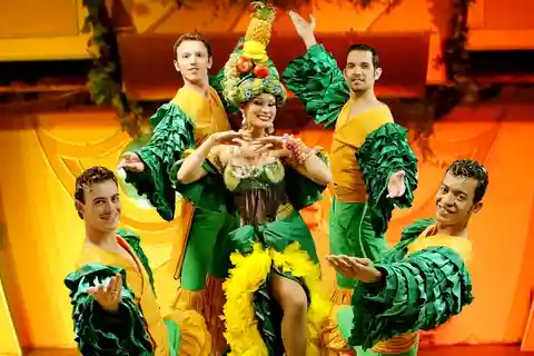 Puerto Iguazu: Rafain Steakhouse Dinner & Show