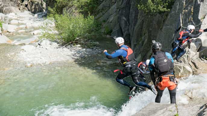 canyoning in grimsel gorge