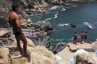 .Acapulco Geschichte Cultural Tour & Cliff Divers Show w/Lunch - Hizvo