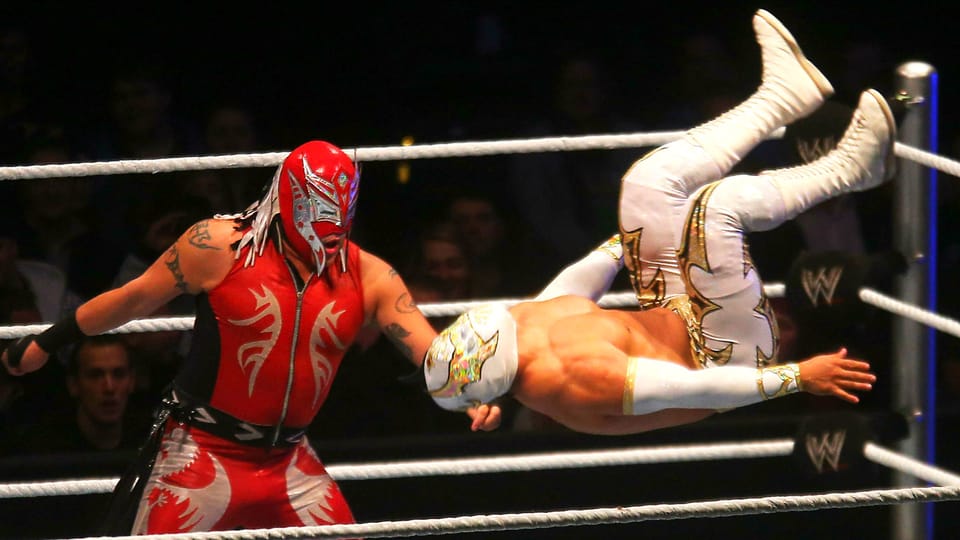 Somente no domingo LuchaLibre-Wrestling Experience Tacos e Cerveja