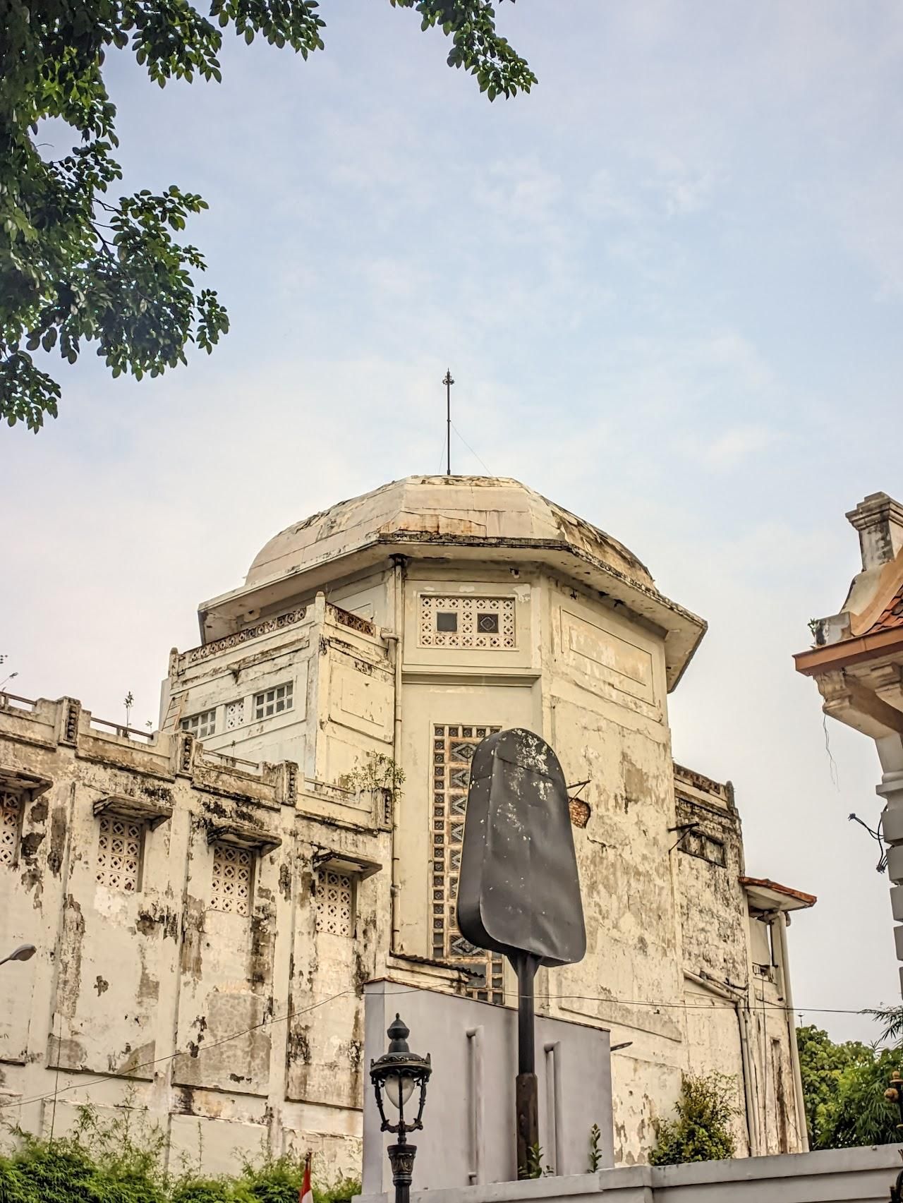 Semarang/Kreuzfahrt nach Dusun Semilir, Kota Lama & Lawang Sewu