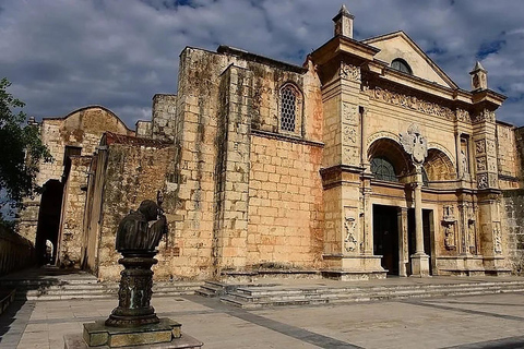 Santo Domingo: City Sightseeing Tour from La Romana and Bayahibe with 3 Eyes Park Santo Domingo: City Sightseeing Tour from La Romana and Bayahibe with Los Tres Ojos