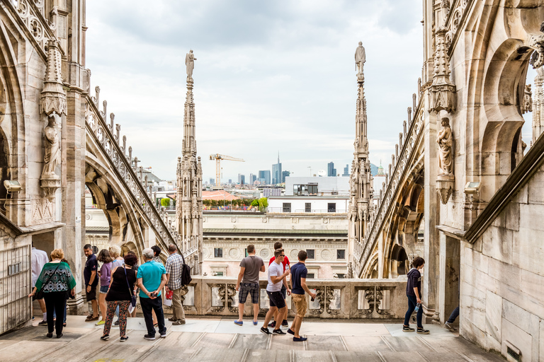 Milan: Skip-the-Line Tour of the Rooftop of the Duomo Tour in English