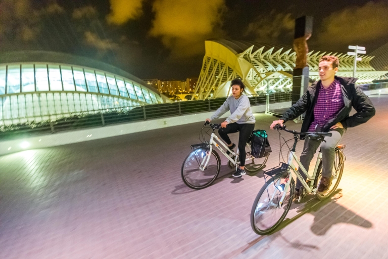 Explore Valencia by Night: 2-Hour Night Bike Tour