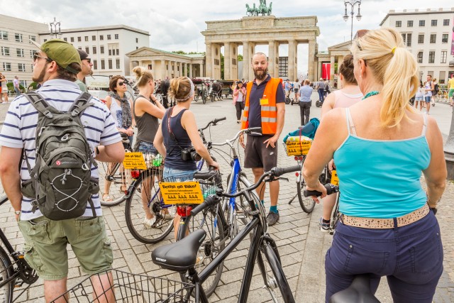 Visit Berlin Sights and Highlights Bike Tour with a Local Guide in Berlin