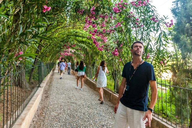 Visit Granada Alhambra and Generalife Garden Ticket & Guided Tour in Granada, Spain