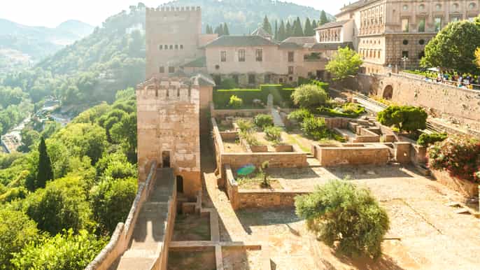 granada alhambra and generalife tour