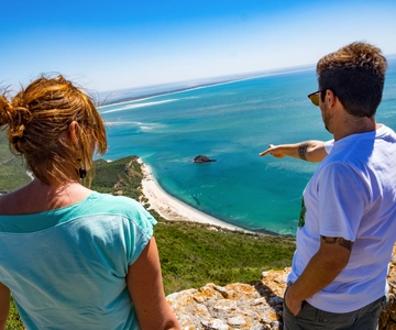Lisbon: Arrábida Natural Park and Sesimbra Day Trip