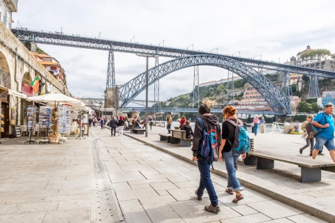 Porto: begeleide stadswandeling van 3 uur langs hoogtepuntenGroepswandeltocht in het Engels