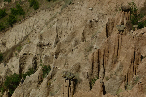 Sofía: Monasterio de Rila, cueva de San Iván Rilski y pirámides de Stob