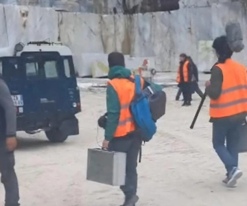 Cave di marmo di Carrara : Tour delle cave di marmo in fuoristrada