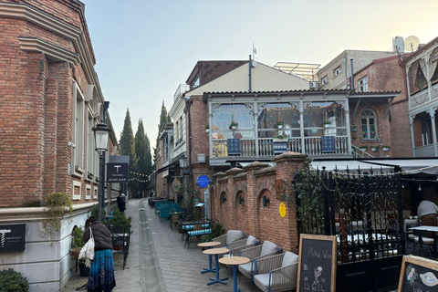 Tbilisi: Old Town Historic Walk