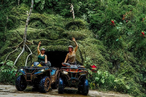 Monte Batur: avventura in jeep all'alba con opzioni di tour a UbudGiro in jeep all'alba + foresta delle scimmie (con trasferimento dall'hotel)