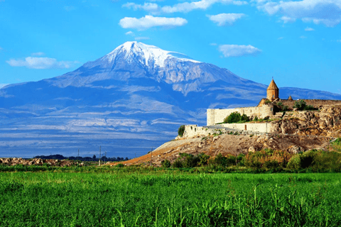 Khor Virap, vinícola Areni, Noravank, cidade de Jermuk, cachoeiraTour particular com guia de turismo